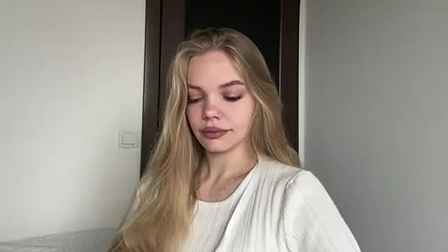 Snapshot of SweetAmelia69 chatting on November 28, 2025, 5:43 am SweetAmelia69 online show from November 28, 2025, 5:43 am