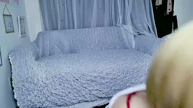 Snapshot of yuria_75075000 chatting on November 10, 2025, 2:27 pm yuria 75075000 online show from November 10, 2025, 2:27 pm