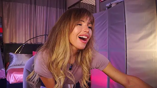 Snapshot of Nikki__Amour chatting on January 9, 2026, 12:08 pm Nikki Amour online show from January 9, 2026, 12:08 pm