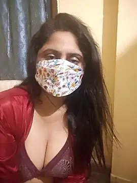 Snapshot of mouni499 chatting on November 5, 2025, 4:29 pm mouni499 online show from November 5, 2025, 4:29 pm