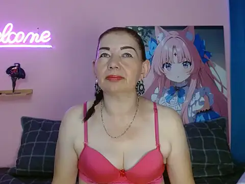 Snapshot of ESTEFANIA_344 chatting on November 7, 2025, 8:09 pm ESTEFANIA 344 online show from November 7, 2025, 8:09 pm