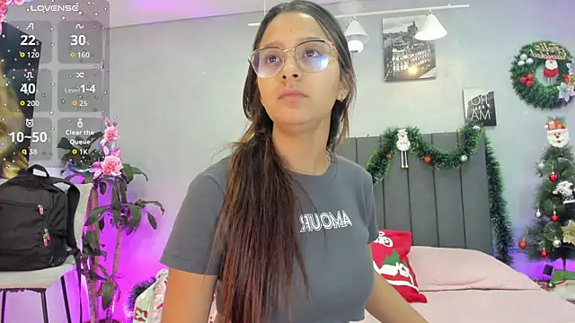 Snapshot of kendra_london chatting on November 28, 2025, 11:02 am kendra london online show from November 28, 2025, 11:02 am