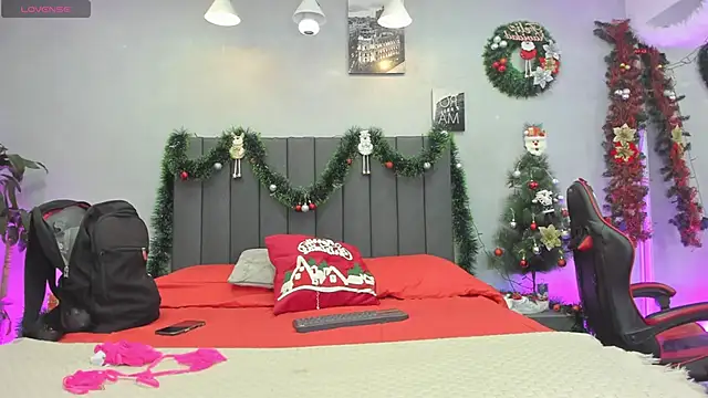 Snapshot of kendra_london chatting on December 2, 2025, 11:26 am kendra london online show from December 2, 2025, 11:26 am