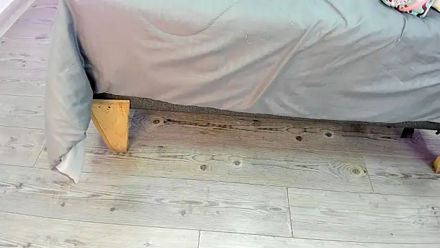 kendra london online show from January 15, 2026, 11:26 am