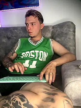 Nick orion online show from November 26, 2025, 1:34 pm