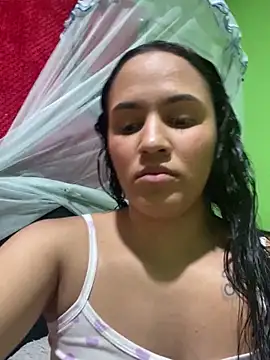 Snapshot of Ivy_08 chatting on December 21, 2025, 3:13 am Ivy 08 online show from December 21, 2025, 3:13 am