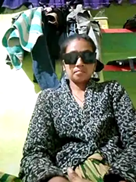 Sexy monikah online show from December 15, 2025, 3:27 pm