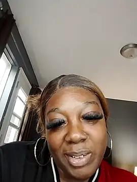 BiancaClarkson online show from November 3, 2025, 5:14 pm