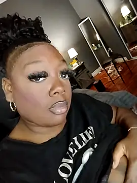 Snapshot of BiancaClarkson chatting on December 4, 2025, 11:13 pm BiancaClarkson online show from December 4, 2025, 11:13 pm