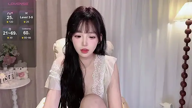 Snapshot of Yaiyigirl chatting on May 16, 2026, 3:22 pm Yaiyigirl online show from May 16, 2026, 3:22 pm