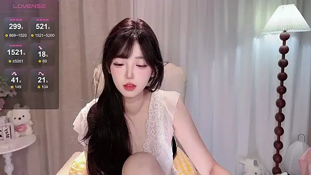 Snapshot of Yaiyigirl chatting on May 30, 2026, 4:04 pm Yaiyigirl online show from May 30, 2026, 4:04 pm