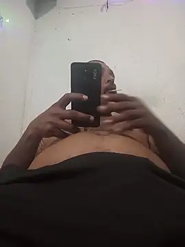 negrocomomisuerte online show from December 17, 2025, 4:51 am