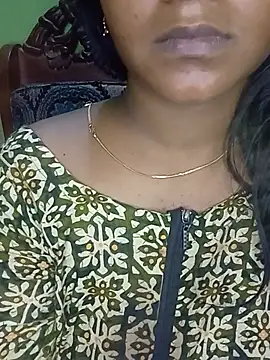Snapshot of Neha533 chatting on July 8, 2026, 7:40 pm Neha533 online show from July 8, 2026, 7:40 pm
