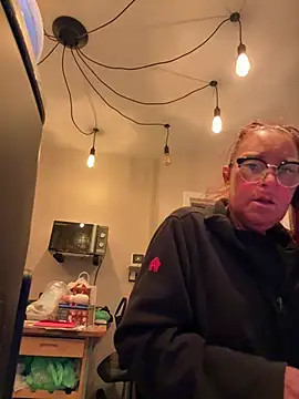 Angel-LinaX online show from January 14, 2026, 4:34 pm