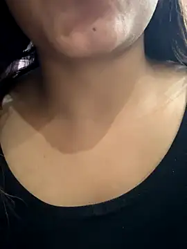 Angel-pune001 online show from November 5, 2025, 4:18 pm