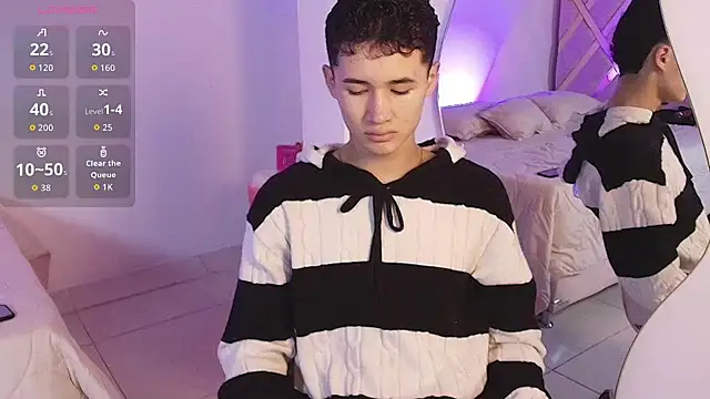 Snapshot of Eiden_Blake chatting on February 18, 2026, 4:41 am Eiden Blake online show from February 18, 2026, 4:41 am