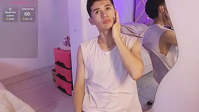 Snapshot of Eiden_Blake chatting on March 11, 2026, 1:00 am Eiden Blake online show from March 11, 2026, 1:00 am