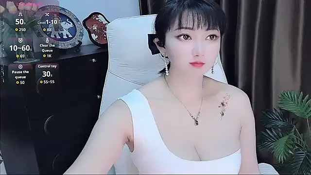 Snapshot of Ella99 chatting on January 13, 2026, 2:22 pm Ella99 online show from January 13, 2026, 2:22 pm