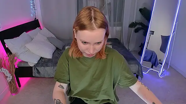 NaomiRosss online show from November 8, 2025, 12:05 pm