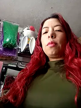 camimar23 online show from November 14, 2025, 5:55 pm