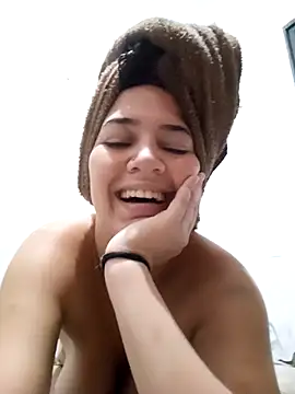 Snapshot of Keti_marques84 chatting on February 17, 2026, 12:01 pm Keti marques84 online show from February 17, 2026, 12:01 pm