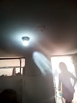 Snapshot of Keti_marques84 chatting on March 3, 2026, 3:29 pm Keti marques84 online show from March 3, 2026, 3:29 pm