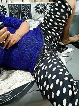 fuckgirl143143 online show from December 14, 2025, 7:07 pm