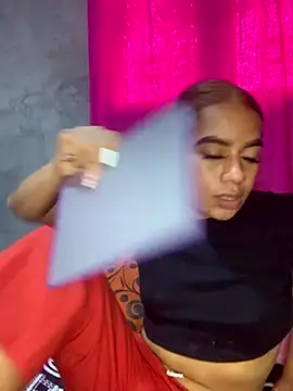 Snapshot of Megan2026 chatting on January 5, 2026, 8:45 pm Megan2026 online show from January 5, 2026, 8:45 pm