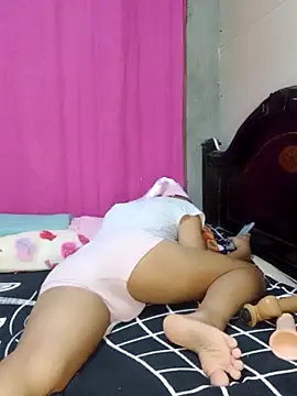 Snapshot of Megan2026 chatting on January 7, 2026, 4:04 am Megan2026 online show from January 7, 2026, 4:04 am