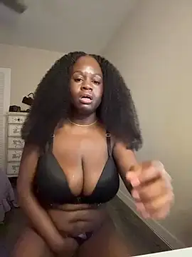 Snapshot of ladiosa_selene chatting on February 1, 2026, 3:38 am ladiosa selene online show from February 1, 2026, 3:38 am