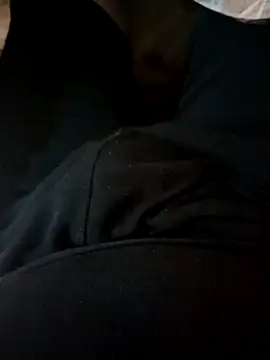 Snapshot of Hakan2100 chatting on November 4, 2025, 2:49 pm Hakan2100 online show from November 4, 2025, 2:49 pm