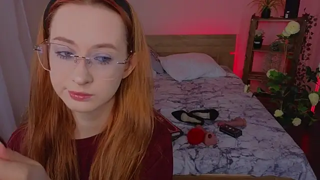 WICKEDEMBER online show from April 10, 2026, 2:17 am