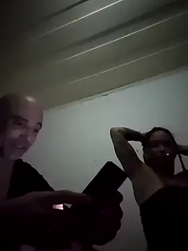 casalhottuga online show from November 4, 2025, 12:10 am