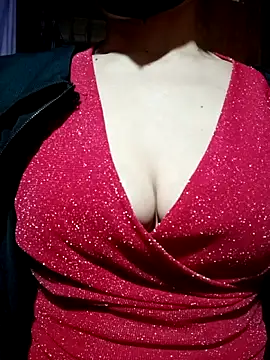 Snapshot of LenaLy2k chatting on November 13, 2025, 6:12 am LenaLy2k online show from November 13, 2025, 6:12 am