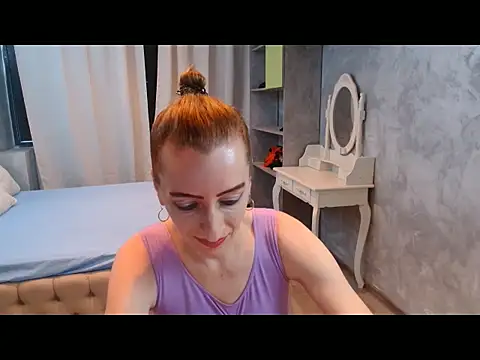 Snapshot of AnneDevrim chatting on November 6, 2025, 6:58 am AnneDevrim online show from November 6, 2025, 6:58 am