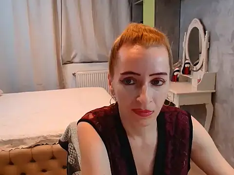 Snapshot of AnneDevrim chatting on November 11, 2025, 7:08 am AnneDevrim online show from November 11, 2025, 7:08 am