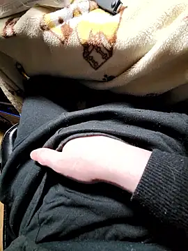 Snapshot of yuyuyu23565 chatting on November 21, 2025, 12:48 pm yuyuyu23565 online show from November 21, 2025, 12:48 pm