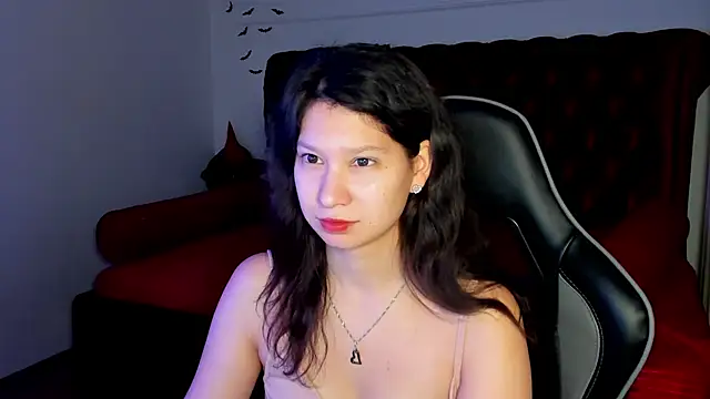 SaraDenars online show from November 11, 2025, 5:40 am