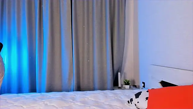 Snapshot of CathyCaldwell chatting on February 5, 2026, 2:33 pm CathyCaldwell online show from February 5, 2026, 2:33 pm