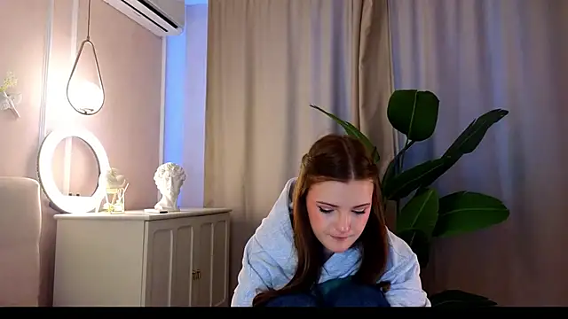 Snapshot of CathyCaldwell chatting on February 28, 2026, 8:26 am CathyCaldwell online show from February 28, 2026, 8:26 am