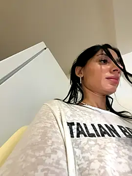 Snapshot of VickyM99 chatting on November 4, 2025, 3:22 pm VickyM99 online show from November 4, 2025, 3:22 pm