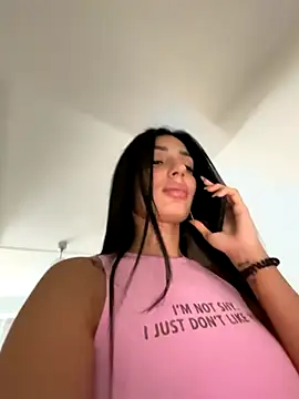 VickyM99 online show from November 5, 2025, 11:54 am