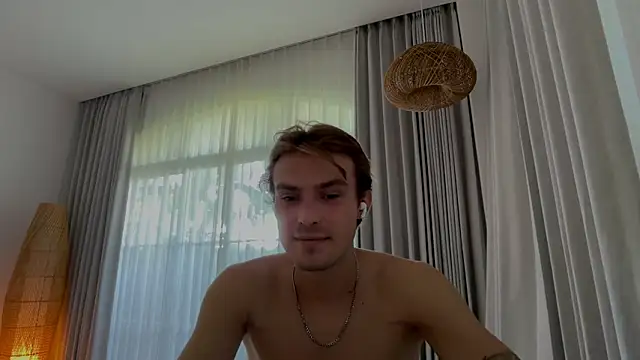 Snapshot of DanteRay chatting on July 11, 2026, 5:32 am DanteRay online show from July 11, 2026, 5:32 am