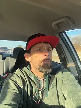 biggdaddyandqueenn online show from December 22, 2025, 7:44 pm