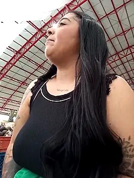 sabrina-1 online show from November 25, 2025, 9:15 pm