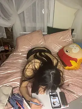 Snapshot of baeezzyy chatting on January 11, 2026, 1:32 am baeezzyy online show from January 11, 2026, 1:32 am