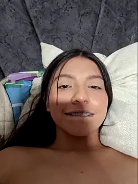 Snapshot of charlloteevans chatting on March 6, 2026, 8:16 pm charlloteevans online show from March 6, 2026, 8:16 pm