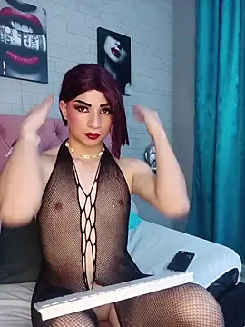 angeelperry online show from November 26, 2025, 8:21 pm