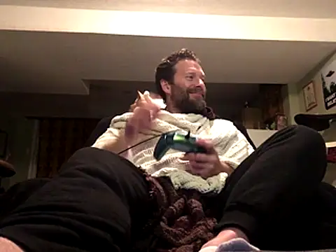 Snapshot of RockHammercock chatting on December 5, 2025, 6:33 am RockHammercock online show from December 5, 2025, 6:33 am