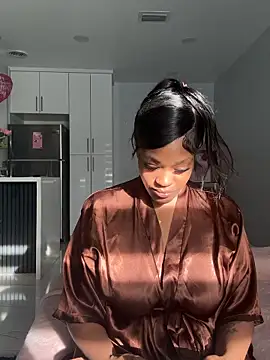 Snapshot of PrincessDreamm chatting on February 20, 2026, 9:48 pm PrincessDreamm online show from February 20, 2026, 9:48 pm